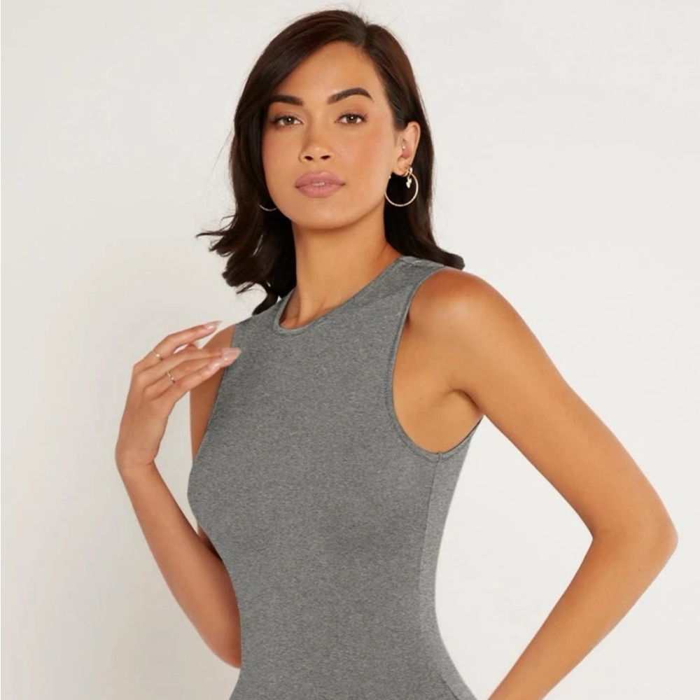 SHEIN Solid Round Neck Bodysuit